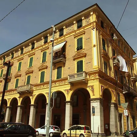 Il Portico - To Go 5terre * La Spezia